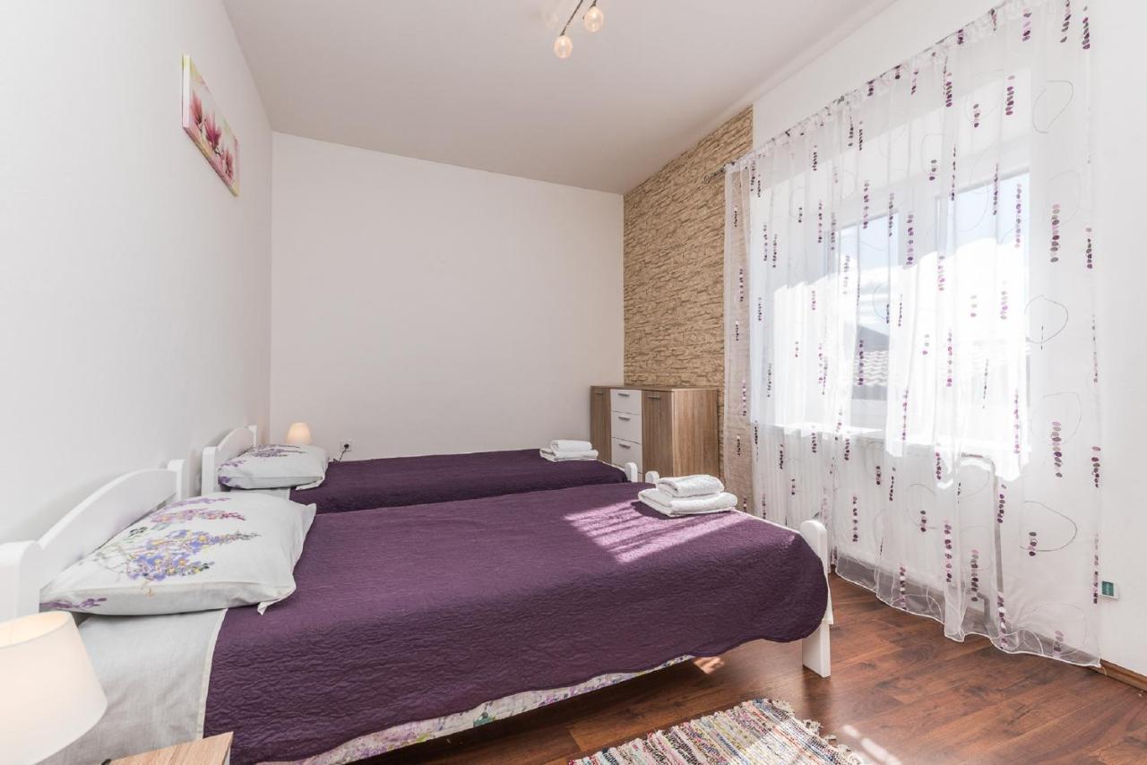 Holiday Home Tower With Private Pool, Sauna And Quads Smilcic Exteriör bild
